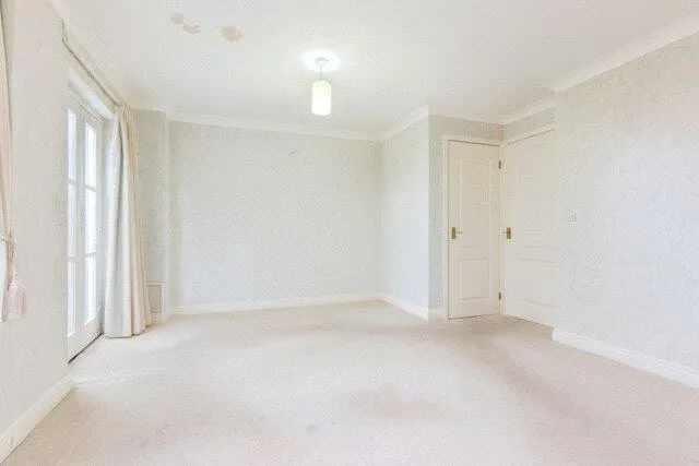 2 bed Retirement Property