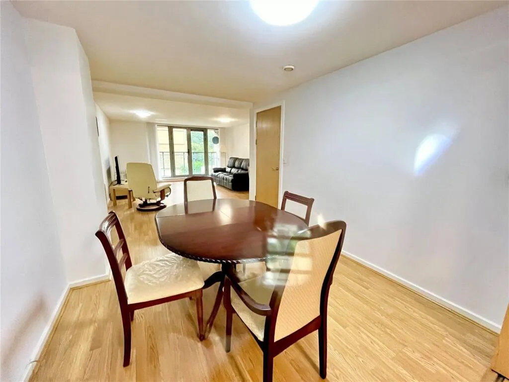 3 bed Apartment