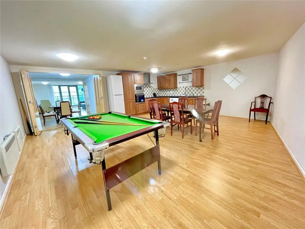 3 bed Apartment