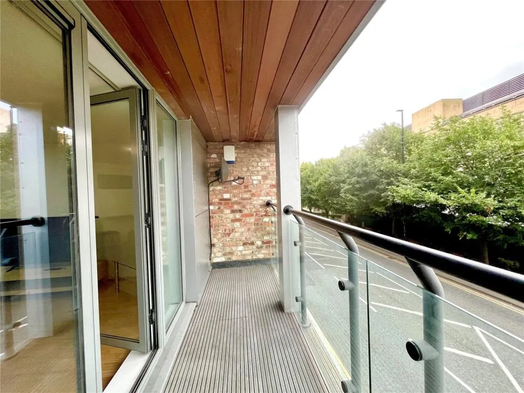 3 bed Apartment