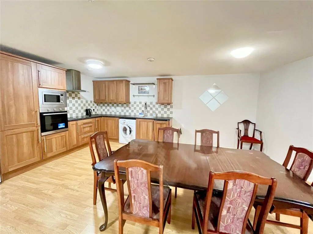 3 bed Apartment