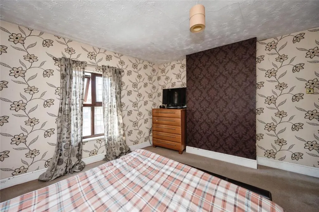2 bed End of Terrace