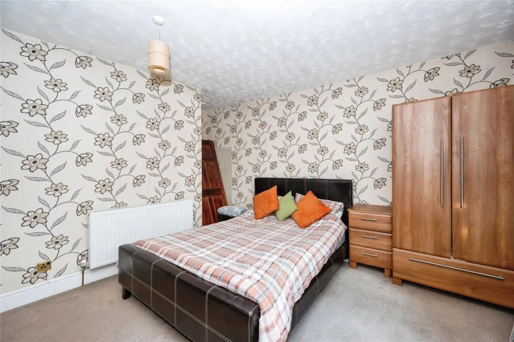2 bed End of Terrace