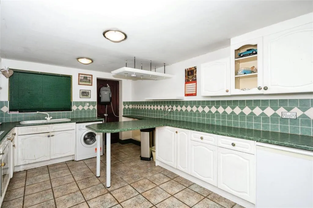 2 bed End of Terrace