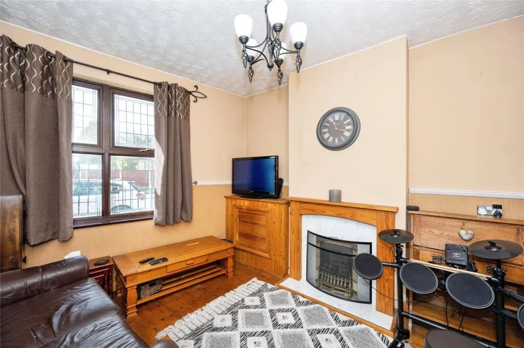 2 bed End of Terrace