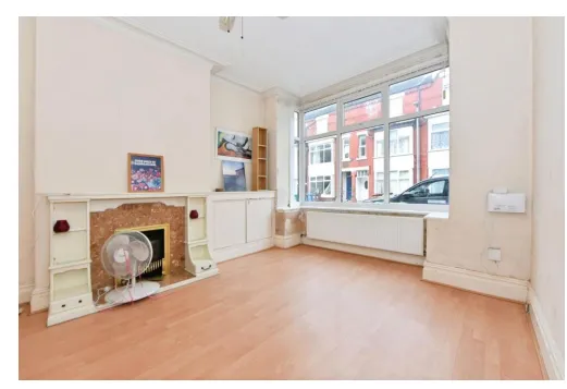 4 bed House