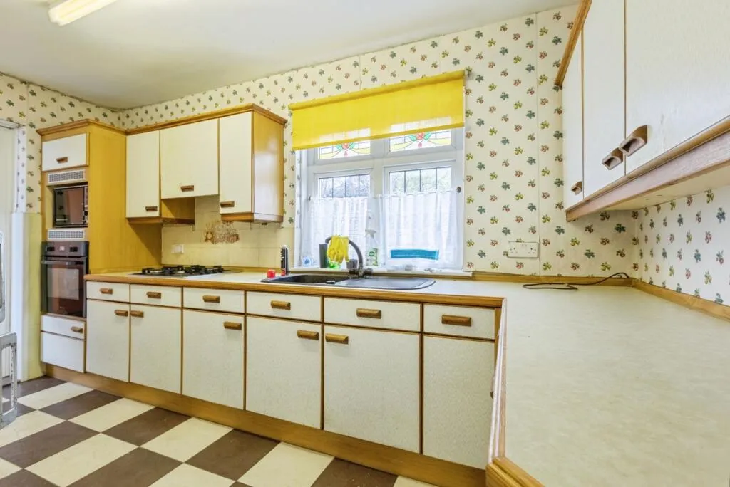 2 bed Detached Bungalow