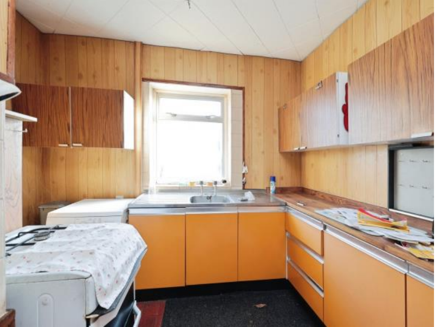 2 bed Detached