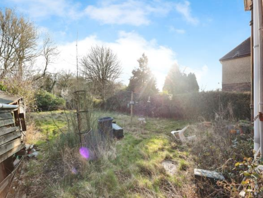 2 bed Detached