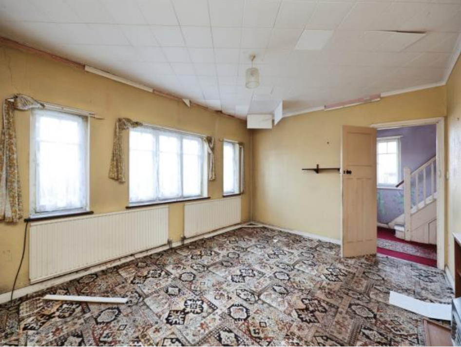 2 bed Detached