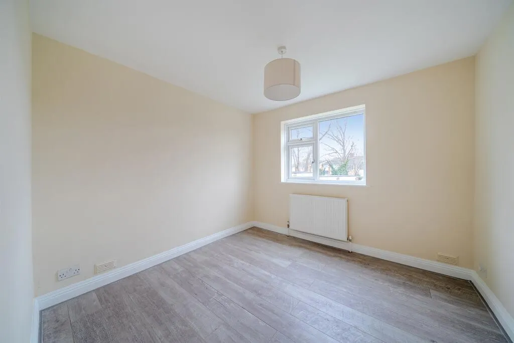 2 bed Ground Flat