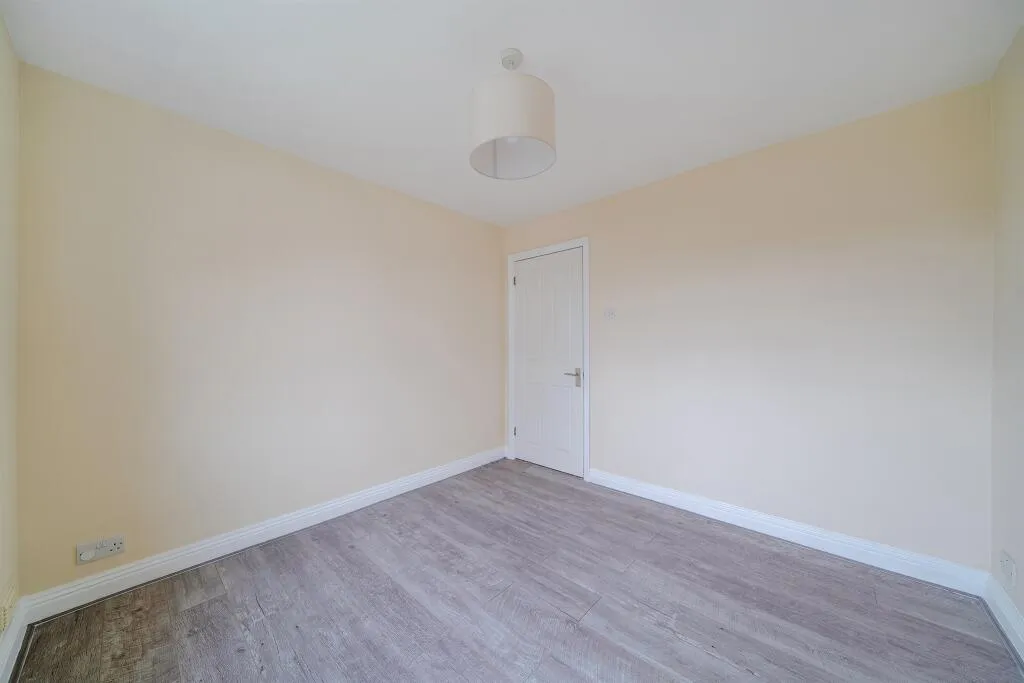 2 bed Ground Flat