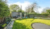 5 bed Detached