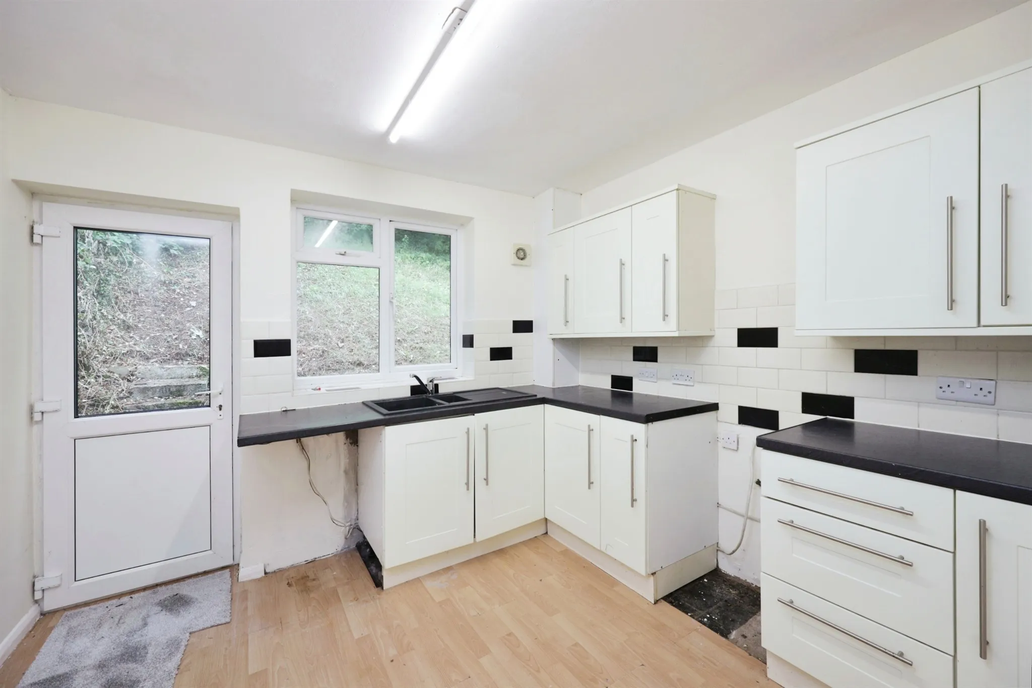 2 bed Maisonette