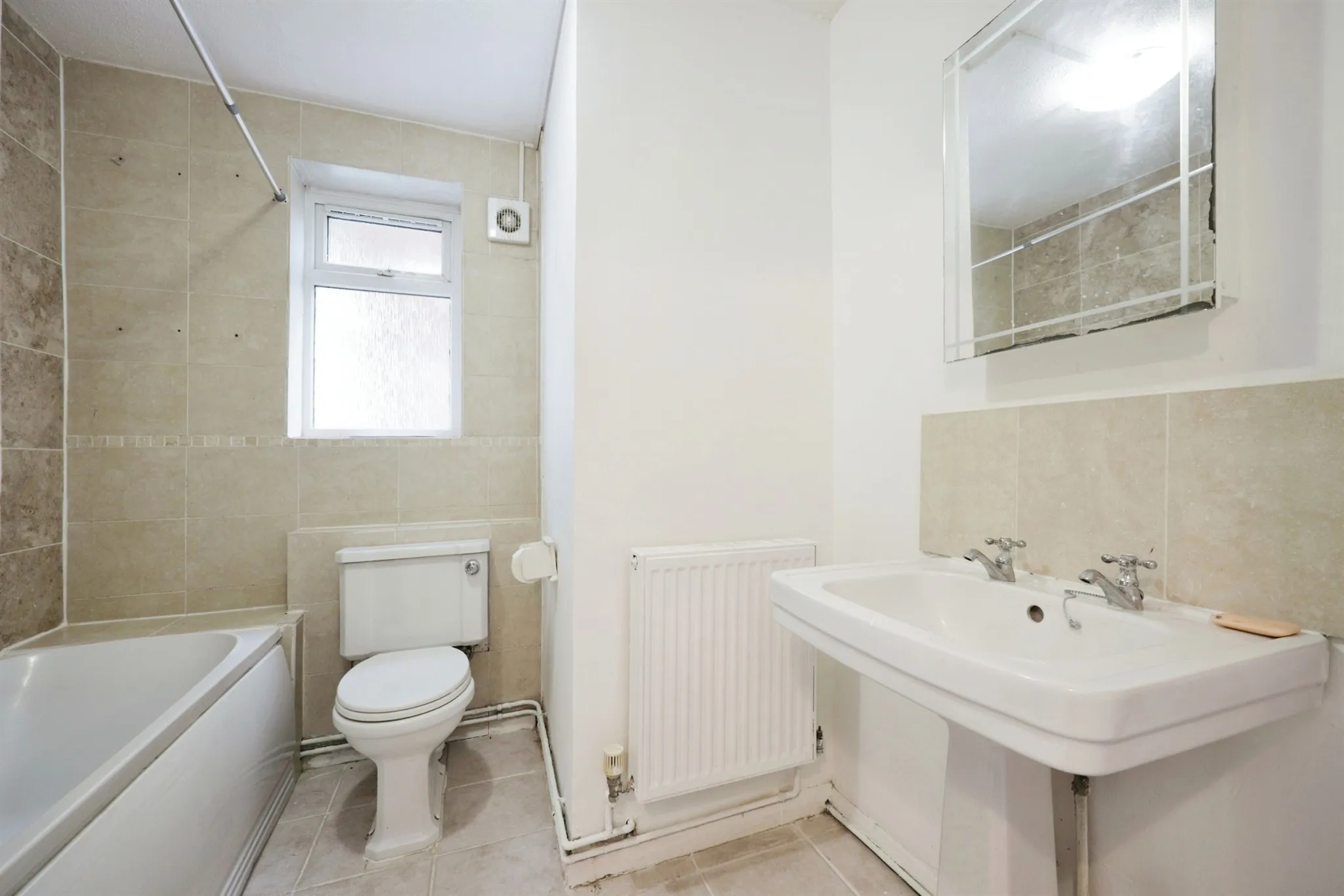 2 bed Maisonette