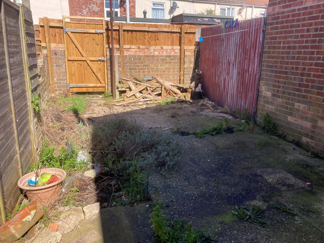 Tonning Street, Lowestoft, Suffolk, NR32 2AN - Online Auctions