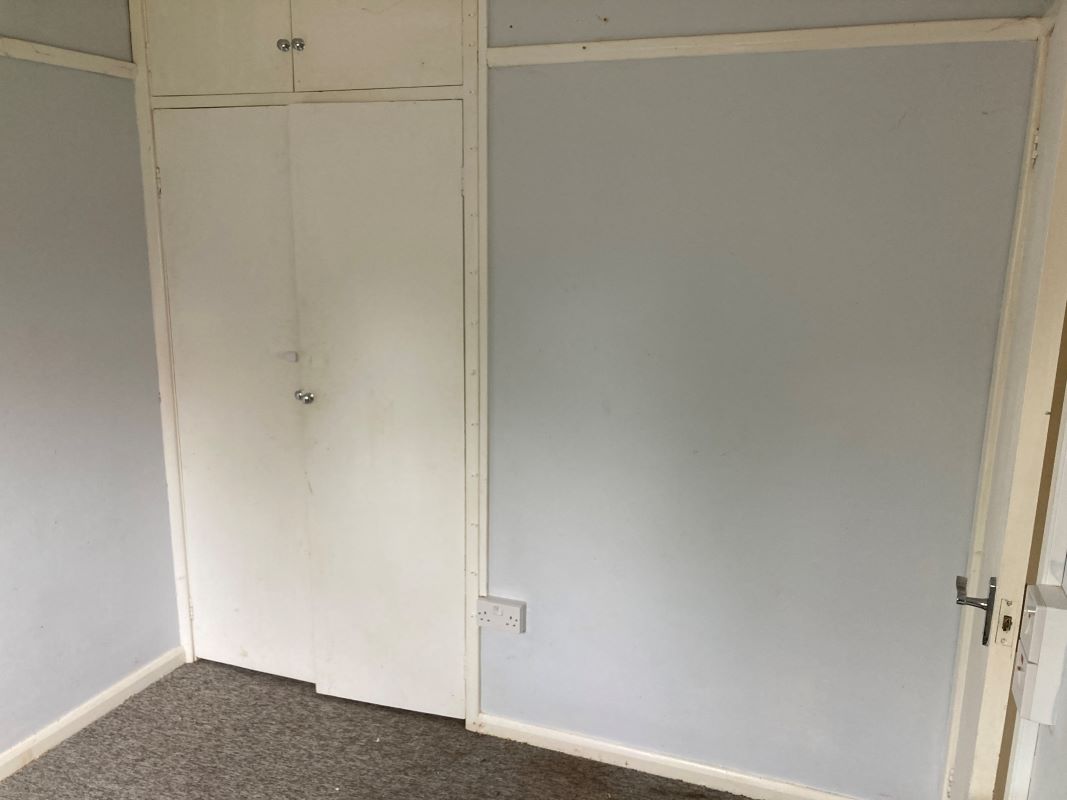 Three Tuns, Gooderstone, King's Lynn, Norfolk, PE33 9BU - Online Auctions