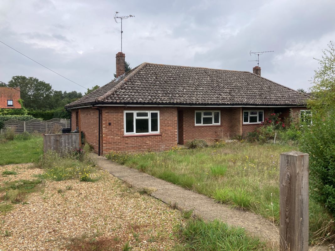 Three Tuns, Gooderstone, King's Lynn, Norfolk, PE33 9BU - Online Auctions