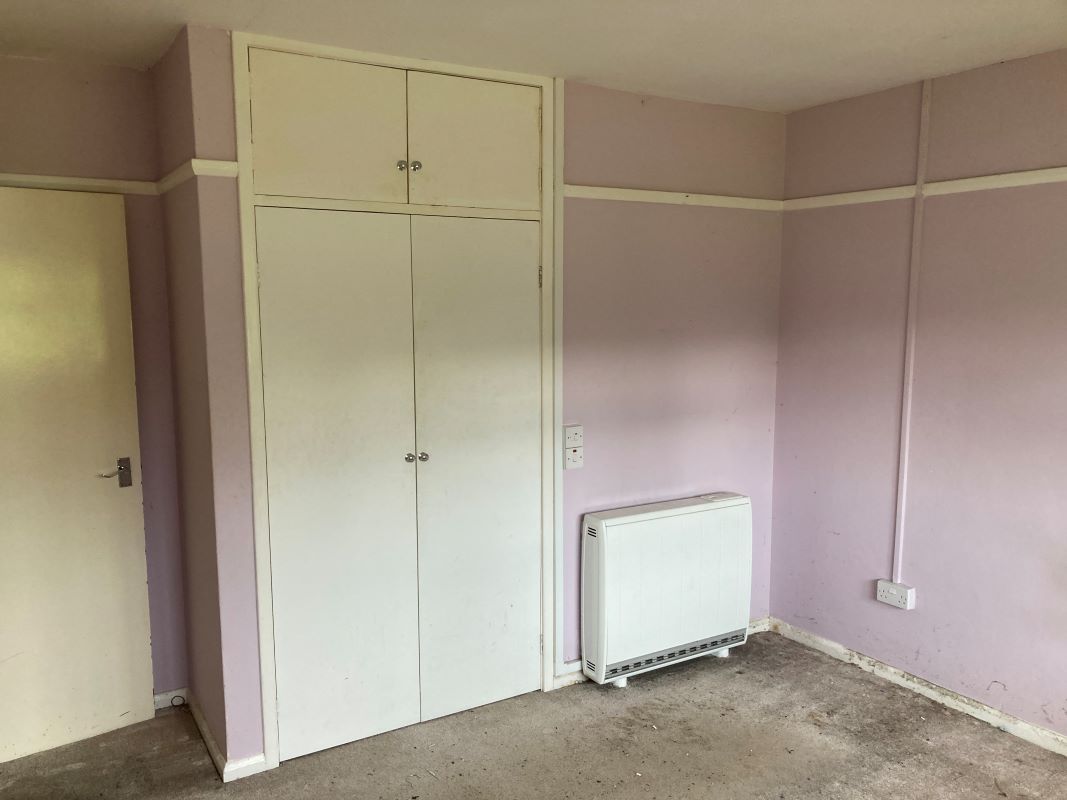 Three Tuns, Gooderstone, King's Lynn, Norfolk, PE33 9BU - Online Auctions