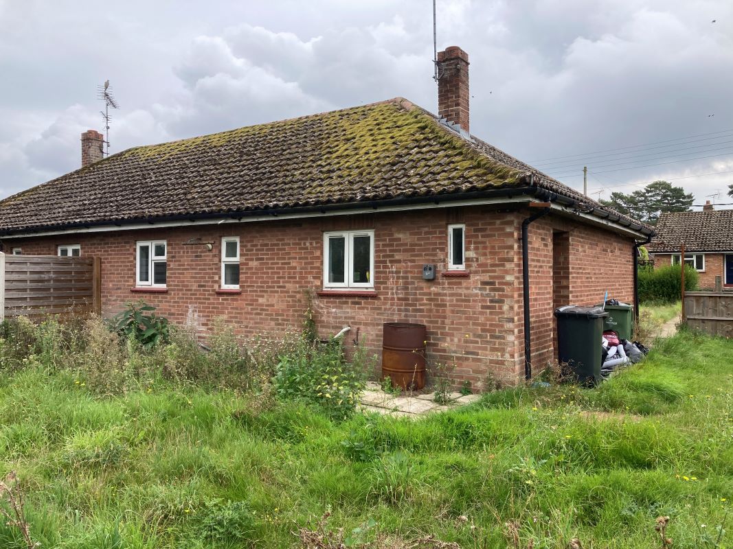Three Tuns, Gooderstone, King's Lynn, Norfolk, PE33 9BU - Online Auctions