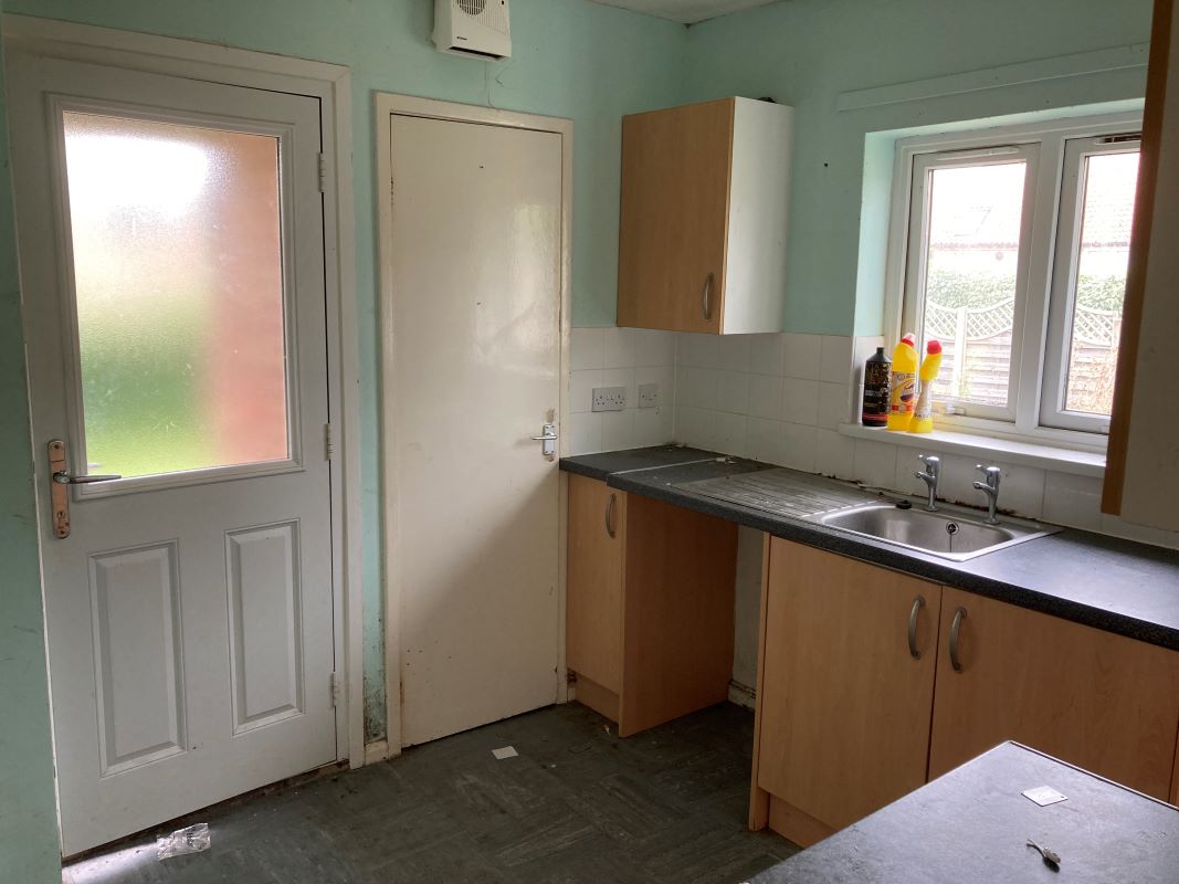 Three Tuns, Gooderstone, King's Lynn, Norfolk, PE33 9BU - Online Auctions
