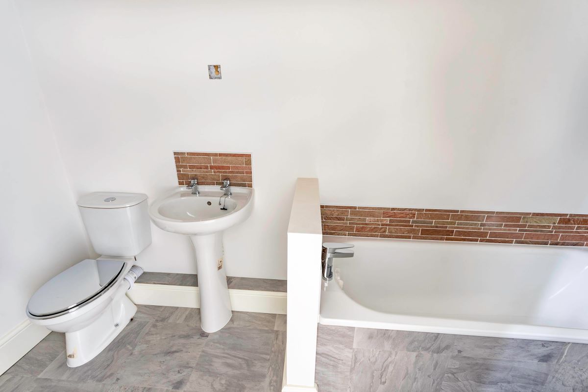 The Old Chapel, Main Street, Rampton, Retford, Nottinghamshire, DN22 0HR - Online Auctions