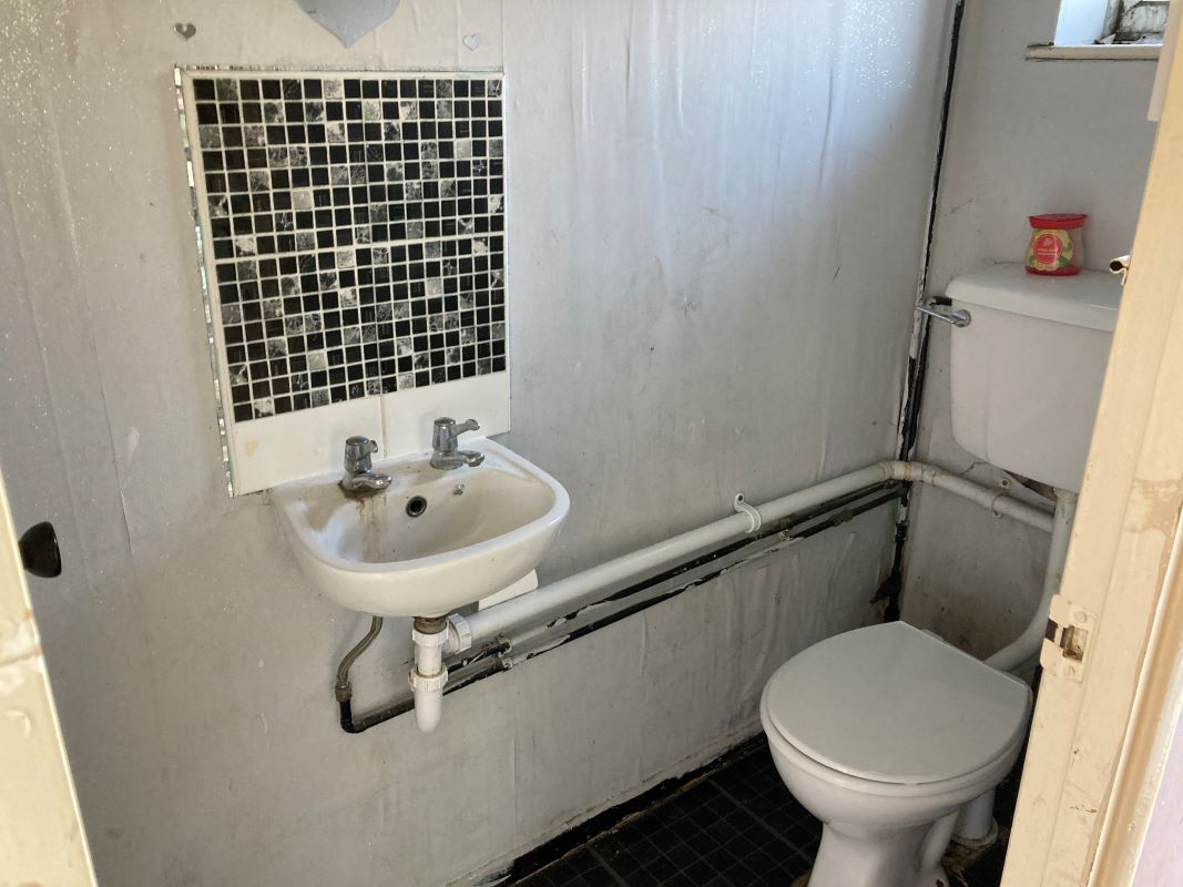 Tilney Road, East Tuddenham, Dereham, Norfolk, NR20 3LZ - Online Auctions