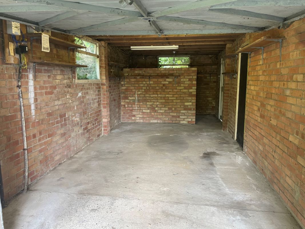 Highbank, Skinners Lane, Wroxham, Norwich, Norfolk, NR12 8SJ - Online Auctions