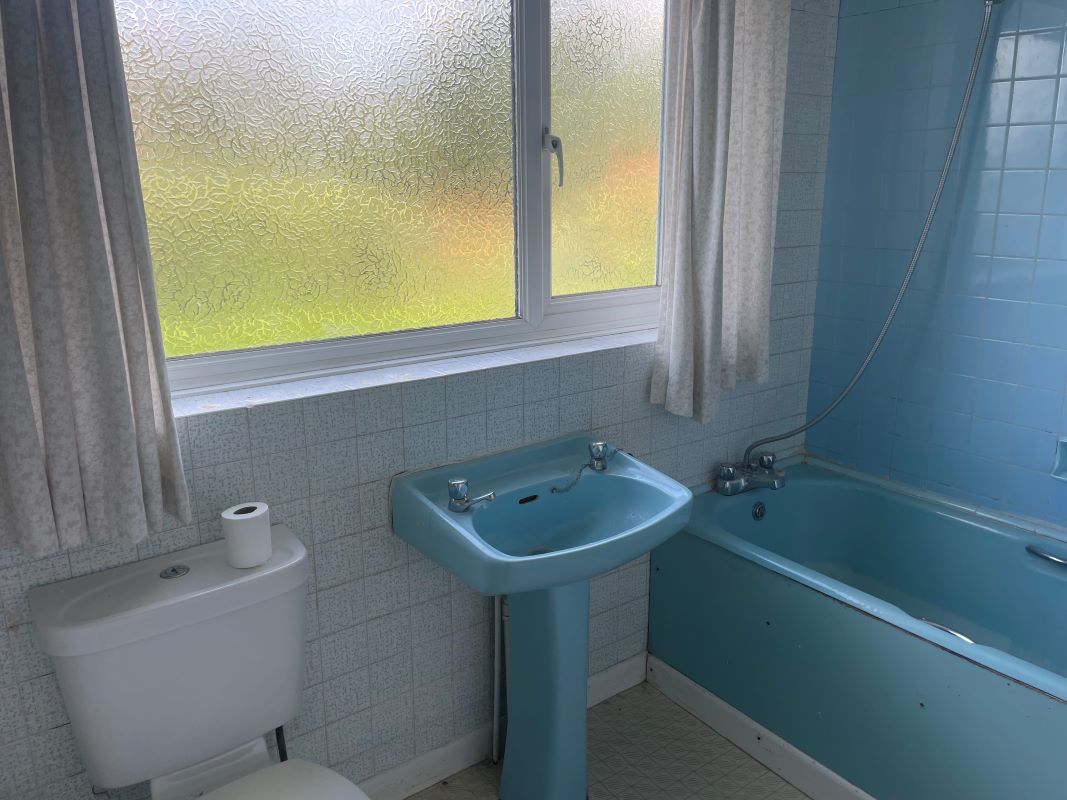 Highbank, Skinners Lane, Wroxham, Norwich, Norfolk, NR12 8SJ - Online Auctions
