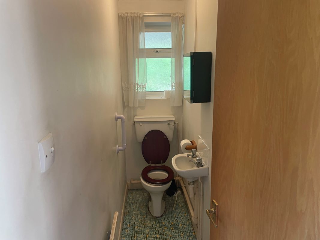 Highbank, Skinners Lane, Wroxham, Norwich, Norfolk, NR12 8SJ - Online Auctions