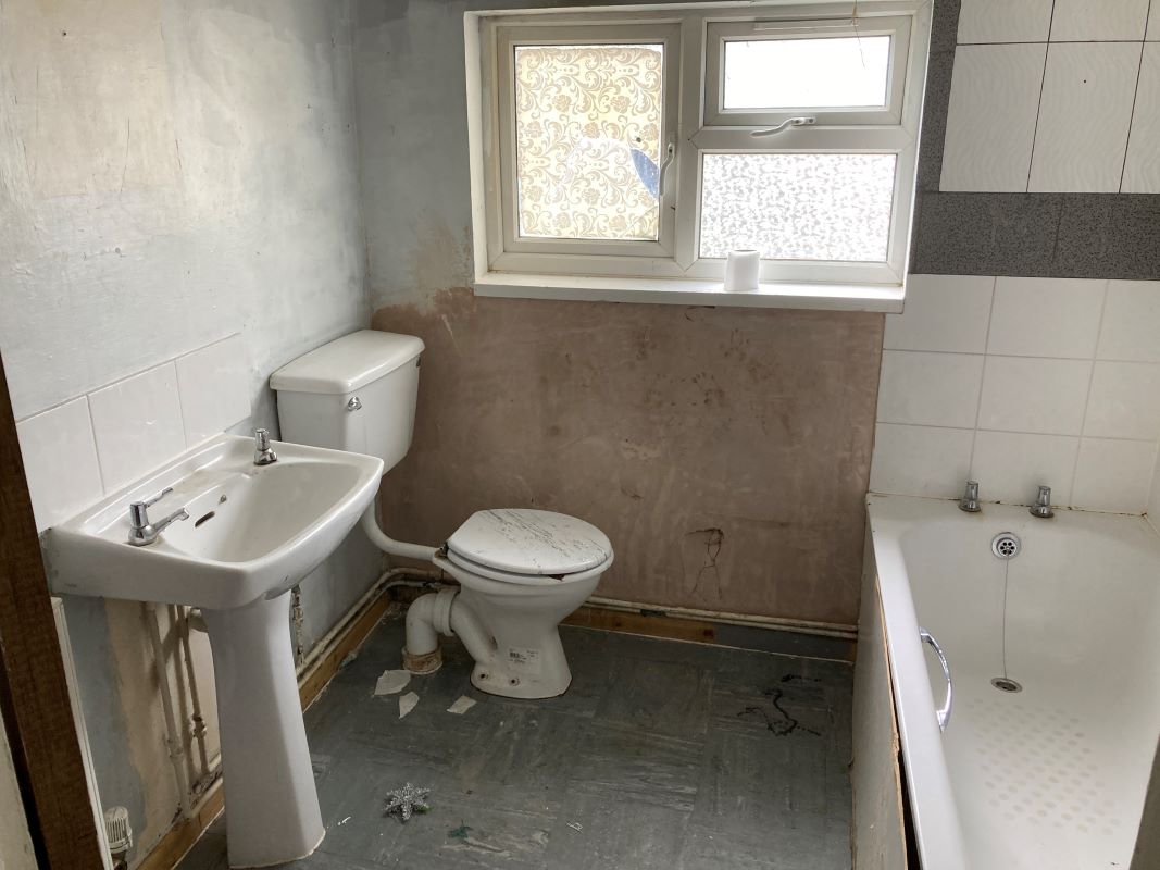 Lorne Road, Lowestoft, Suffolk, NR33 0RF - Online Auctions