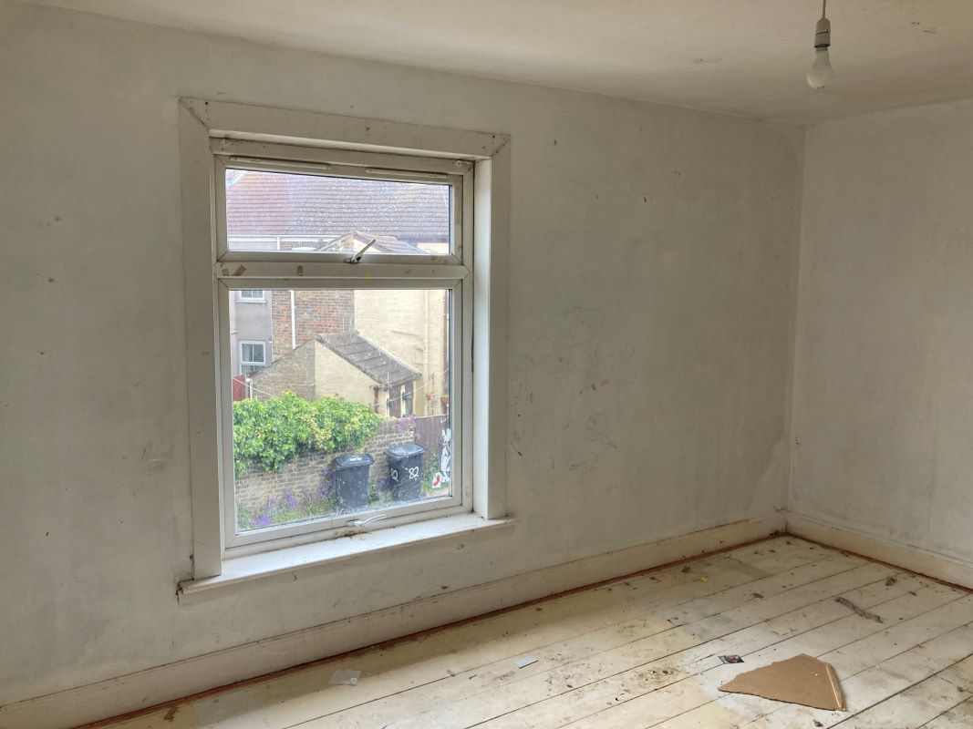 Lorne Road, Lowestoft, Suffolk, NR33 0RF - Online Auctions