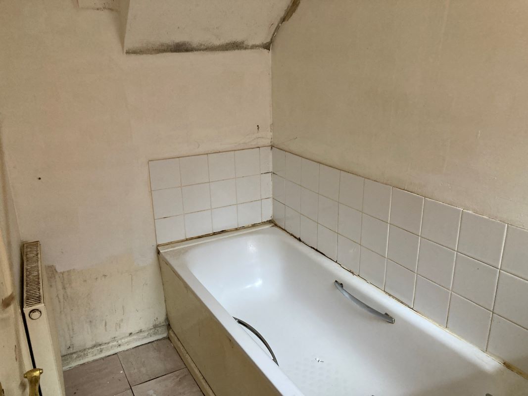 Norwich Street, Fakenham, Norfolk, NR21 9AF - Online Auctions