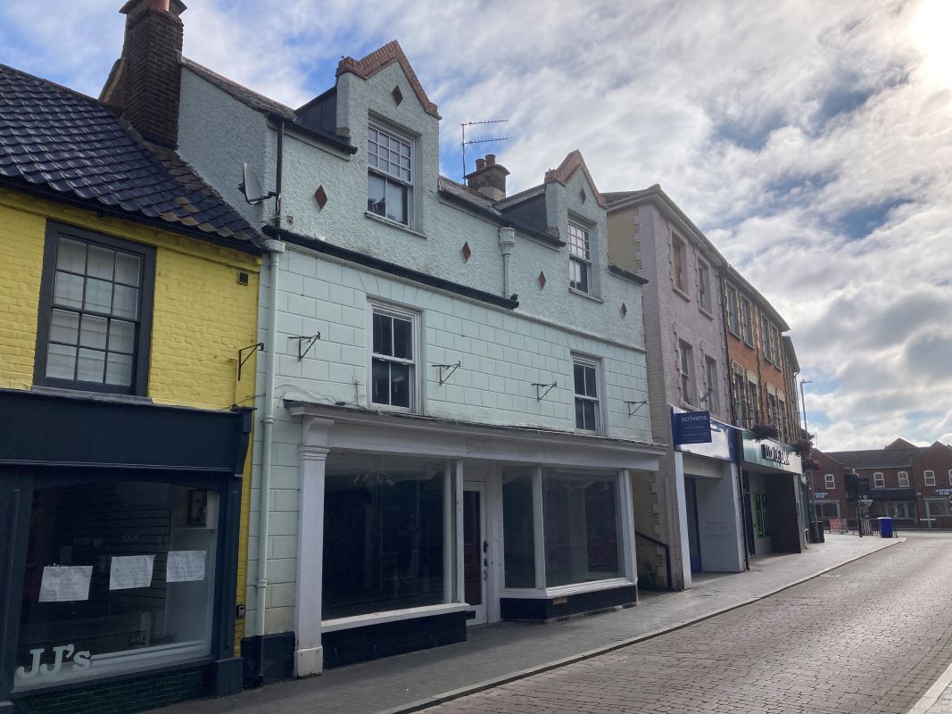 Norwich Street, Fakenham, Norfolk, NR21 9AF - Online Auctions