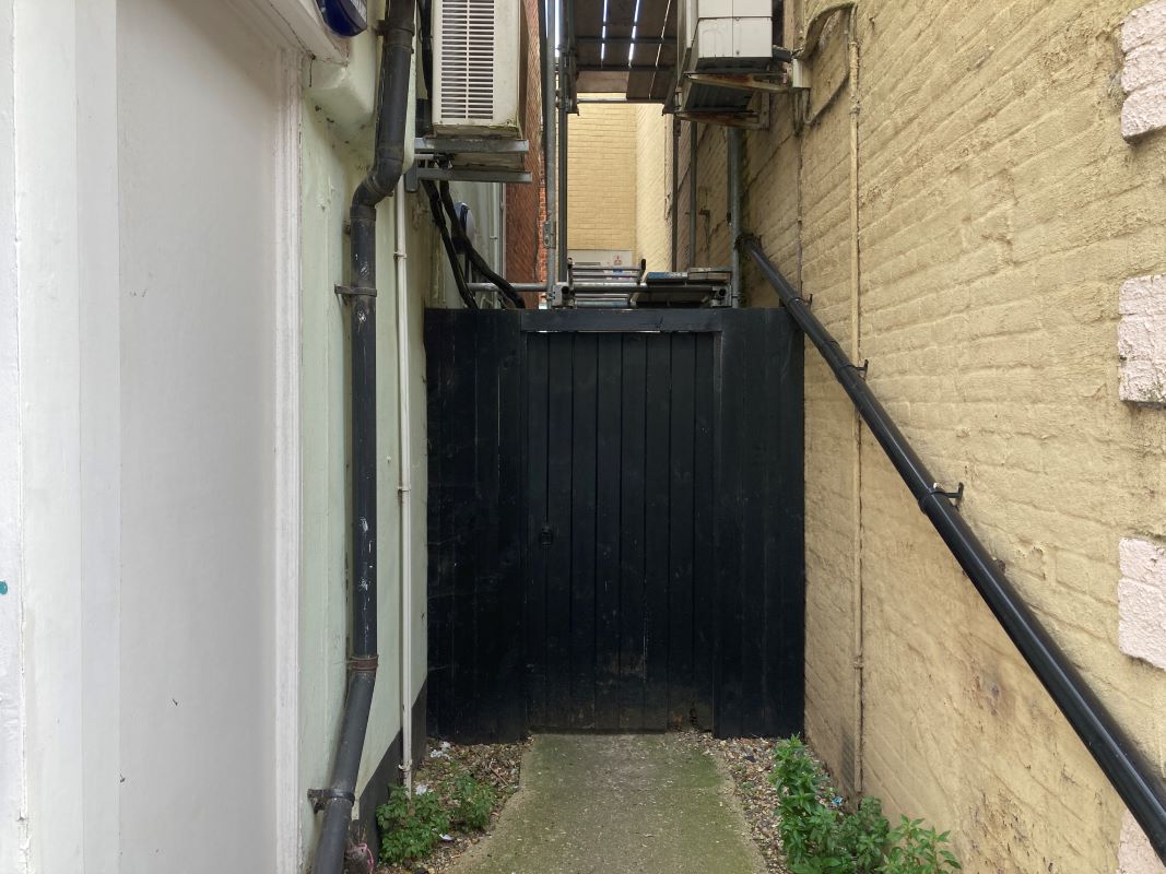 Norwich Street, Fakenham, Norfolk, NR21 9AF - Online Auctions