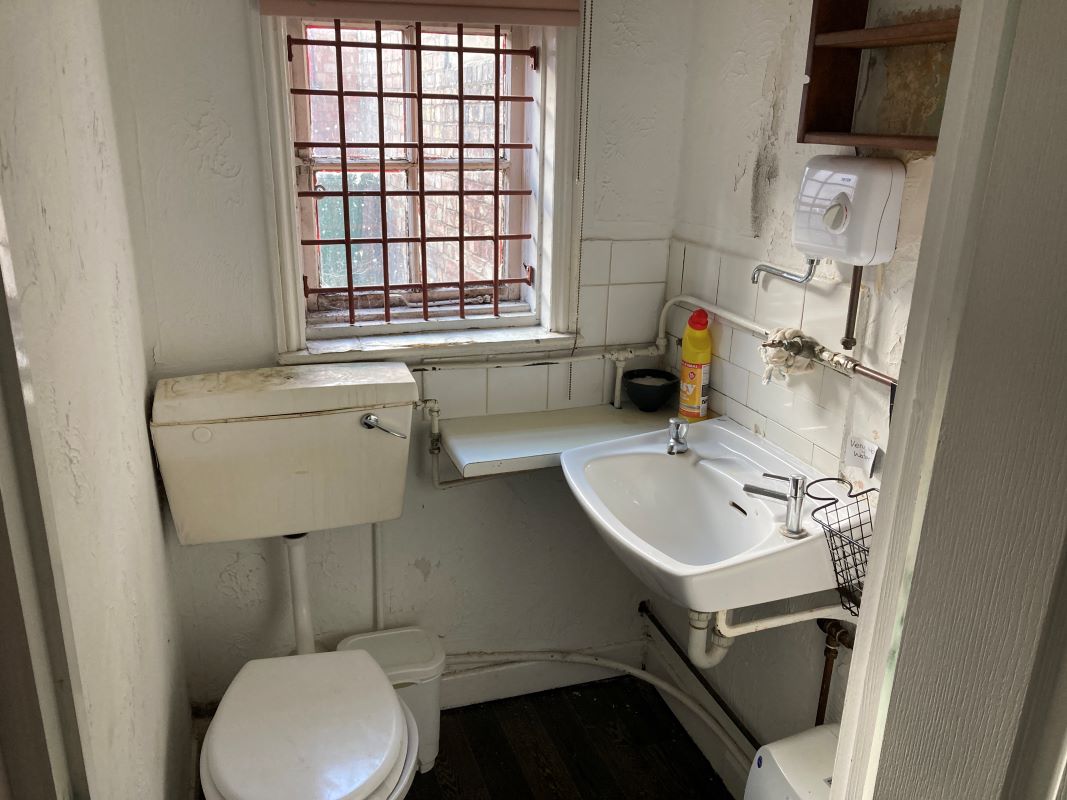 Station Road, March, Cambridgeshire, PE15 8LB - Online Auctions
