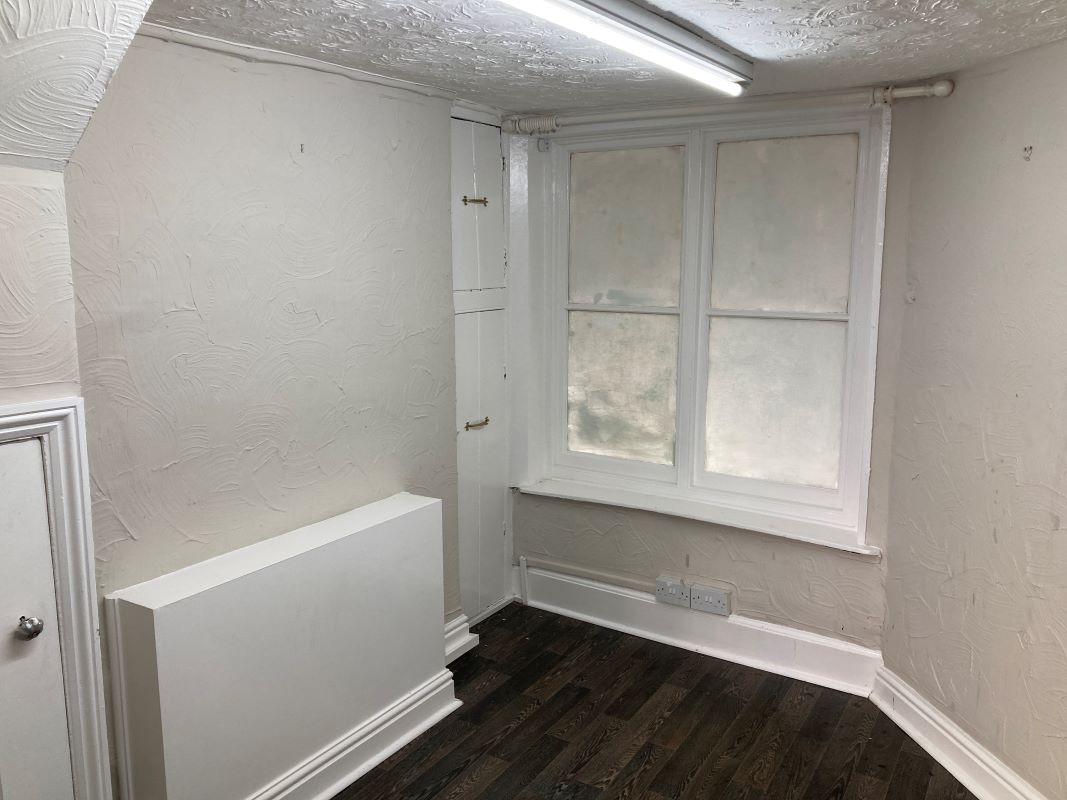 Station Road, March, Cambridgeshire, PE15 8LB - Online Auctions