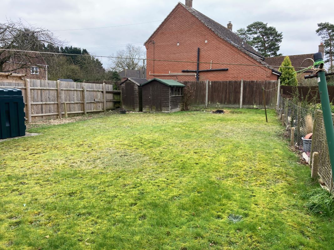 Three Tuns, Gooderstone, King's Lynn, Norfolk, PE33 9BU - Online Auctions