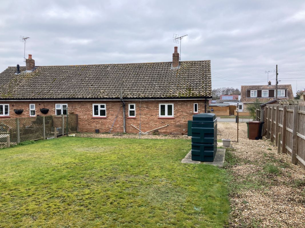 Three Tuns, Gooderstone, King's Lynn, Norfolk, PE33 9BU - Online Auctions