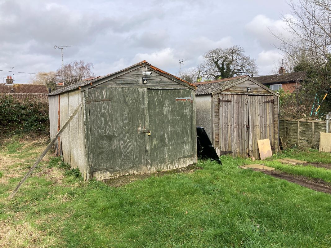 Two Garages, Lee Warner Avenue, Fakenham, Norfolk, NR21 8ER - Online Auctions