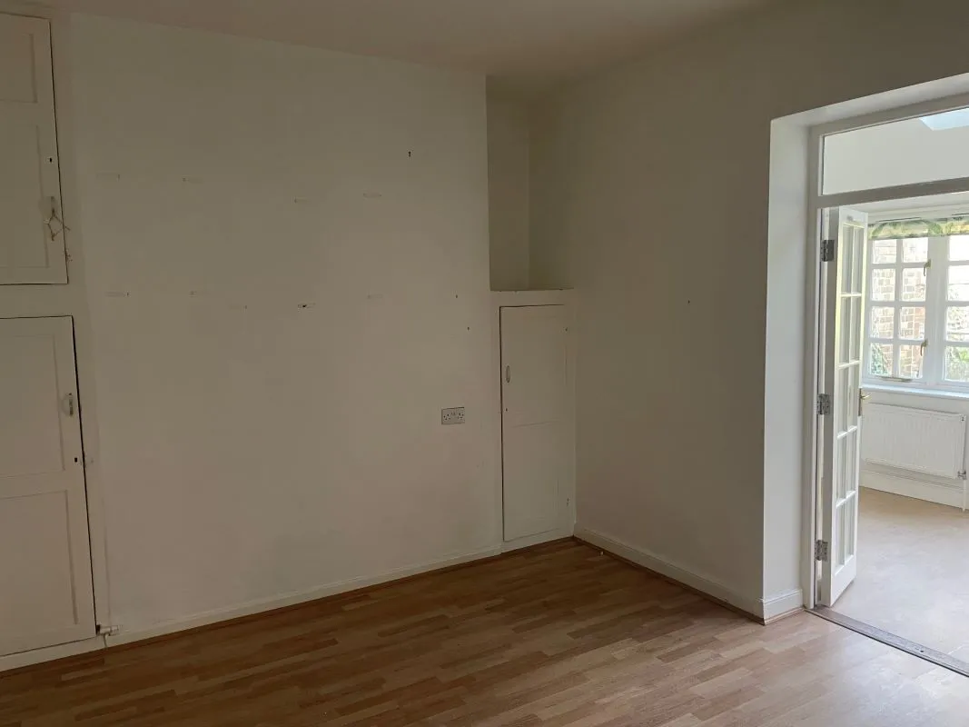 Hospital Road, Bury St. Edmunds, Suffolk, IP33 3JU - Online Auctions