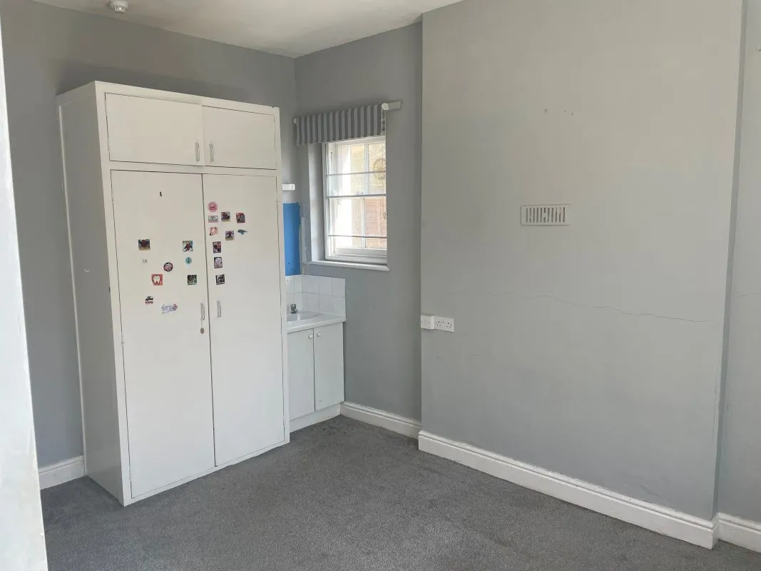 Hospital Road, Bury St. Edmunds, Suffolk, IP33 3JU - Online Auctions