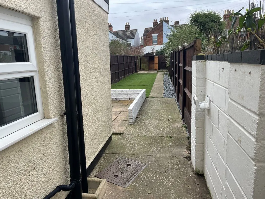 Upper Cliff Road, Gorleston, Great Yarmouth, Norfolk, NR31 6AH - Online Auctions