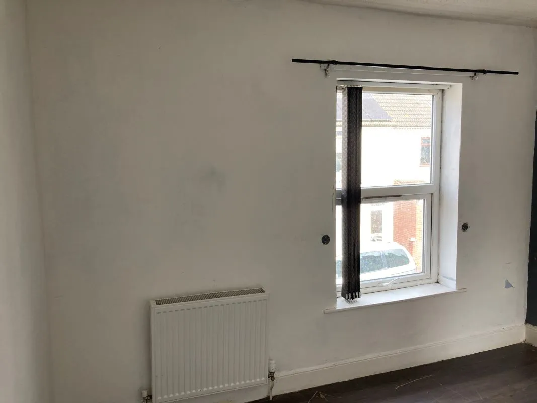 Century Road, Great Yarmouth, Norfolk, NR31 0BS - Online Auctions