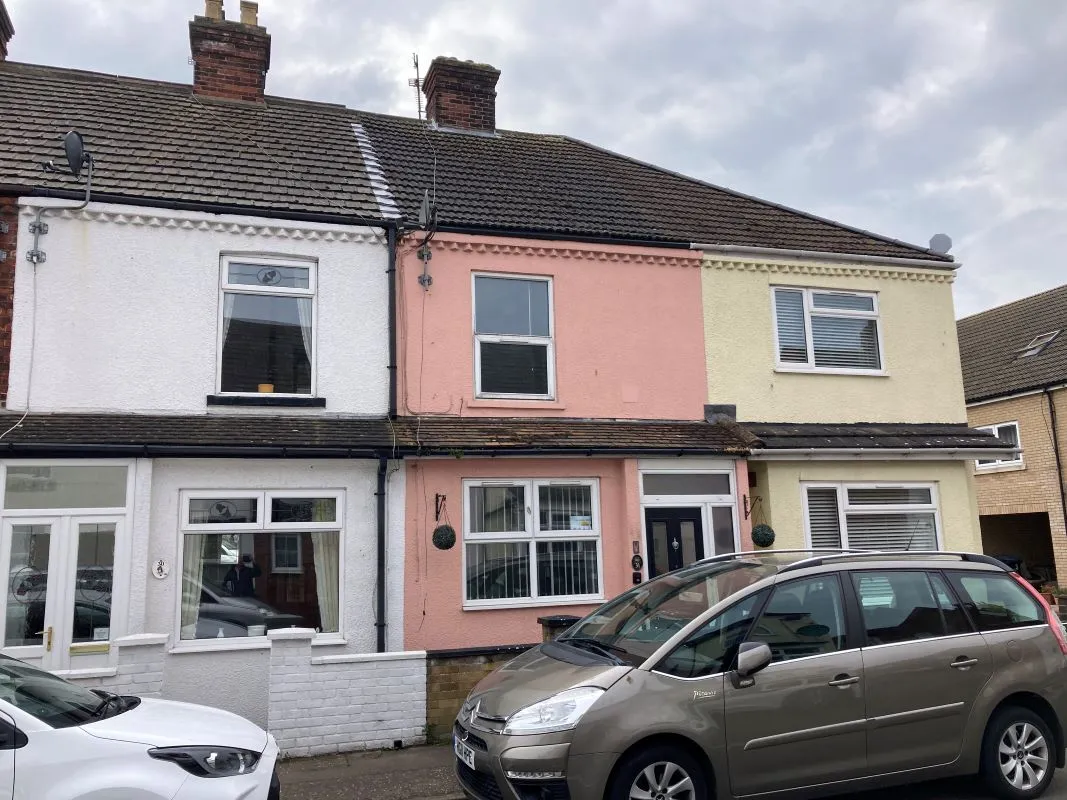 Century Road, Great Yarmouth, Norfolk, NR31 0BS - Online Auctions