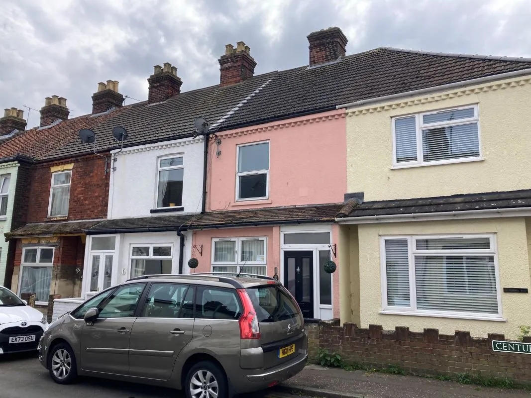 Century Road, Great Yarmouth, Norfolk, NR31 0BS - Online Auctions