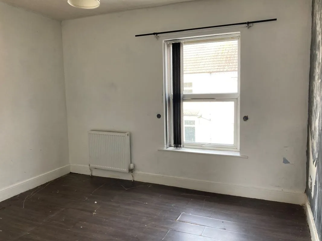 Century Road, Great Yarmouth, Norfolk, NR31 0BS - Online Auctions