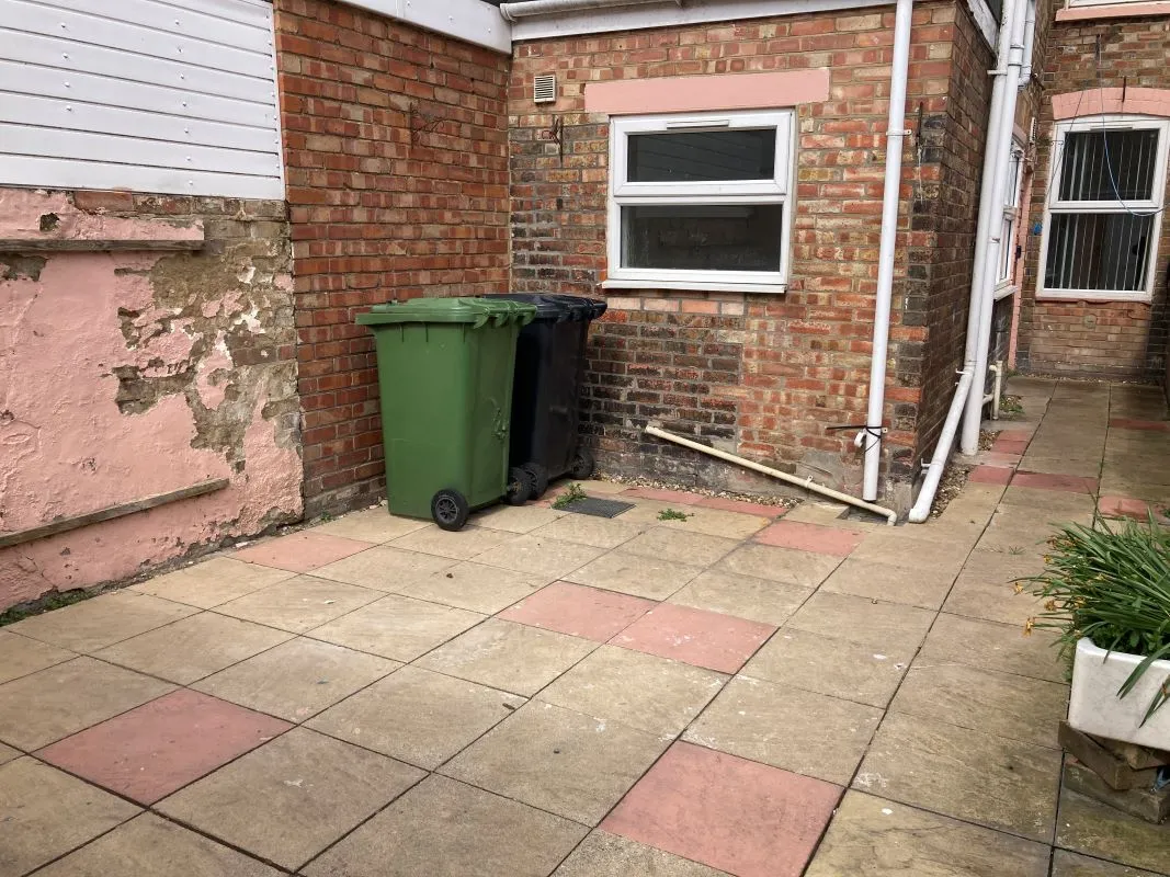 Century Road, Great Yarmouth, Norfolk, NR31 0BS - Online Auctions