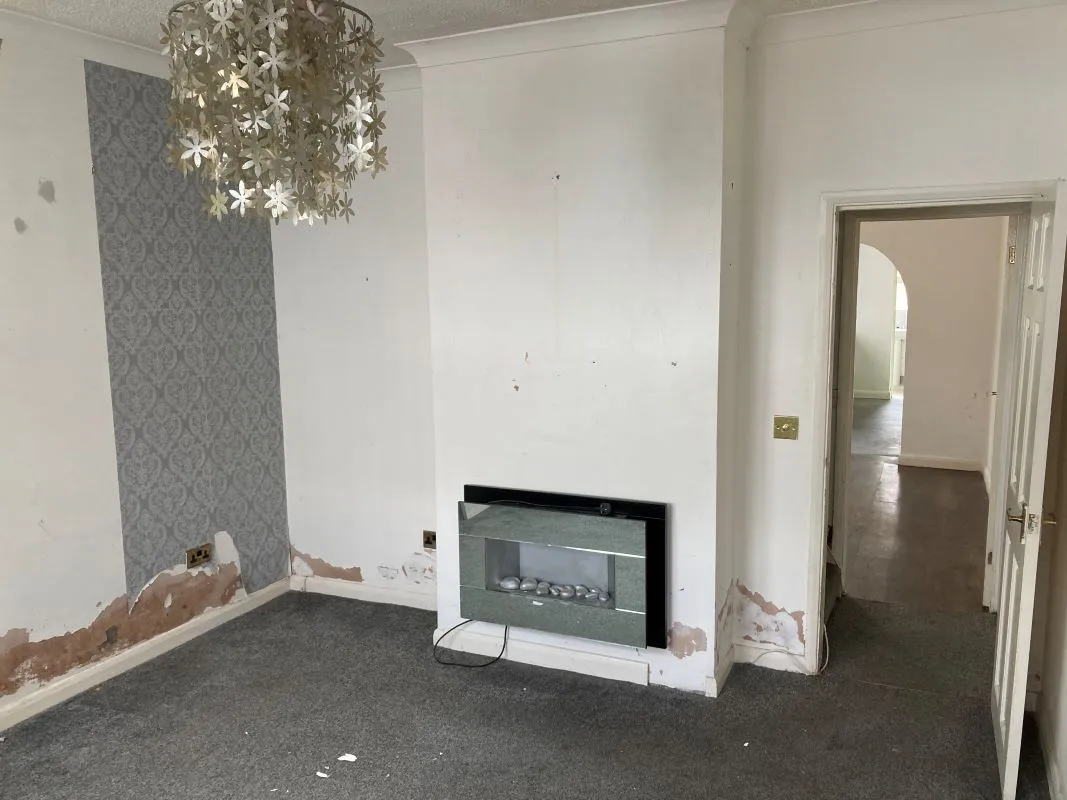 Century Road, Great Yarmouth, Norfolk, NR31 0BS - Online Auctions