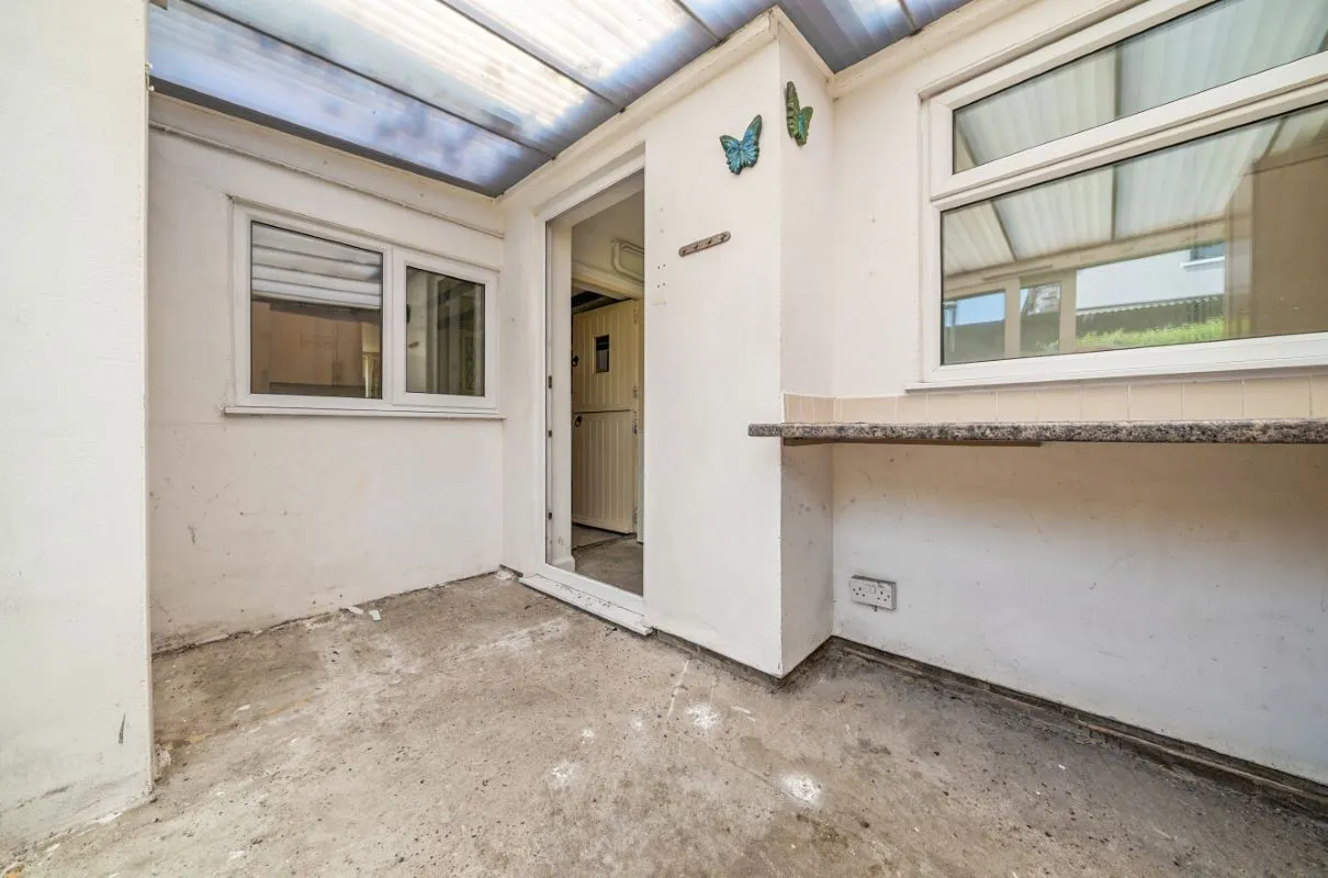 Stone Cottages, Mill Street, Middleton, Saxmundham, Suffolk, IP17 3NG - Online Auctions